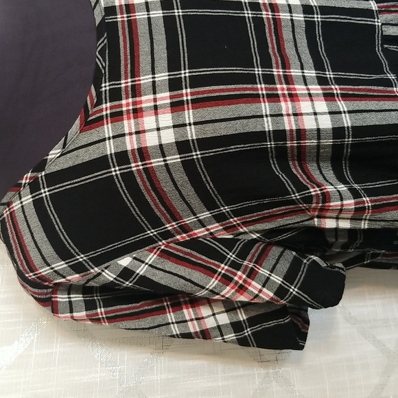 Torrid Womens Shirt Size 2X Plaid Red Black Babydoll Top - Picture 4 of 9
